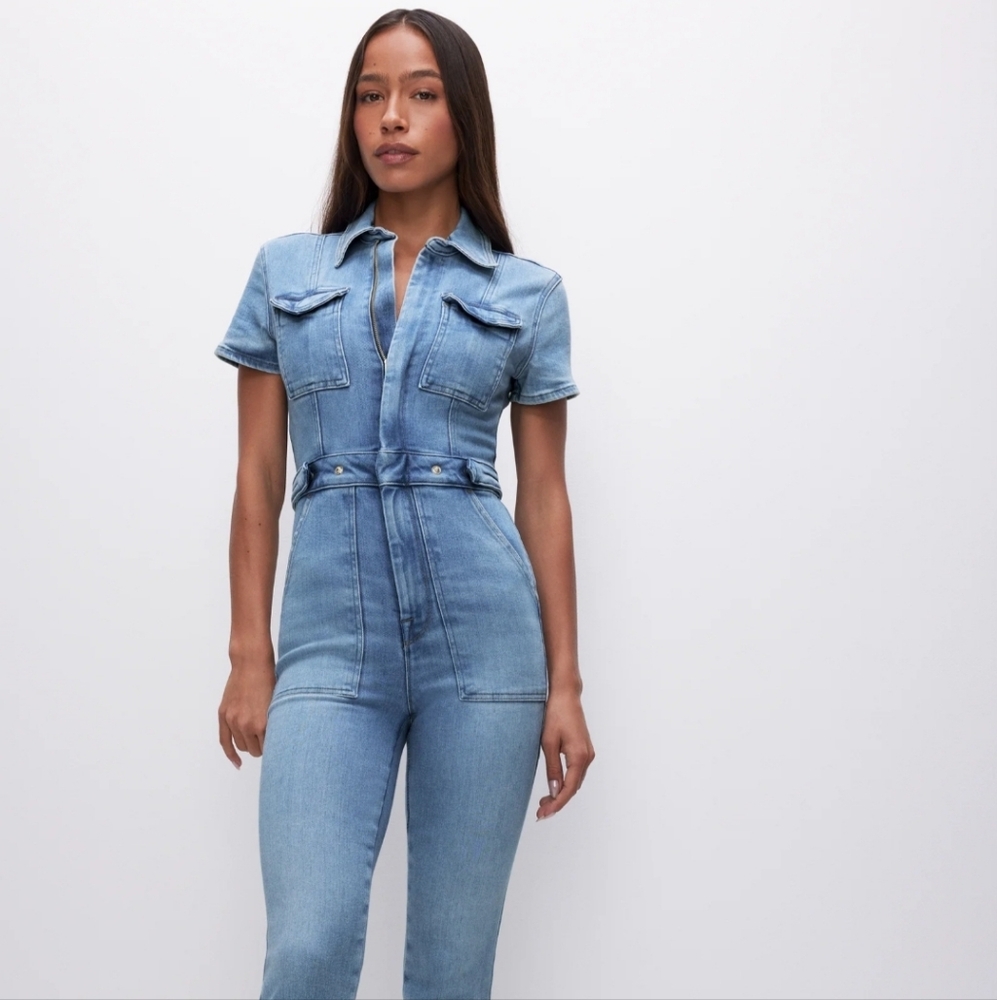 Good American Fit for success jeans jumpsuit. M. Straight leg jumpsuit.